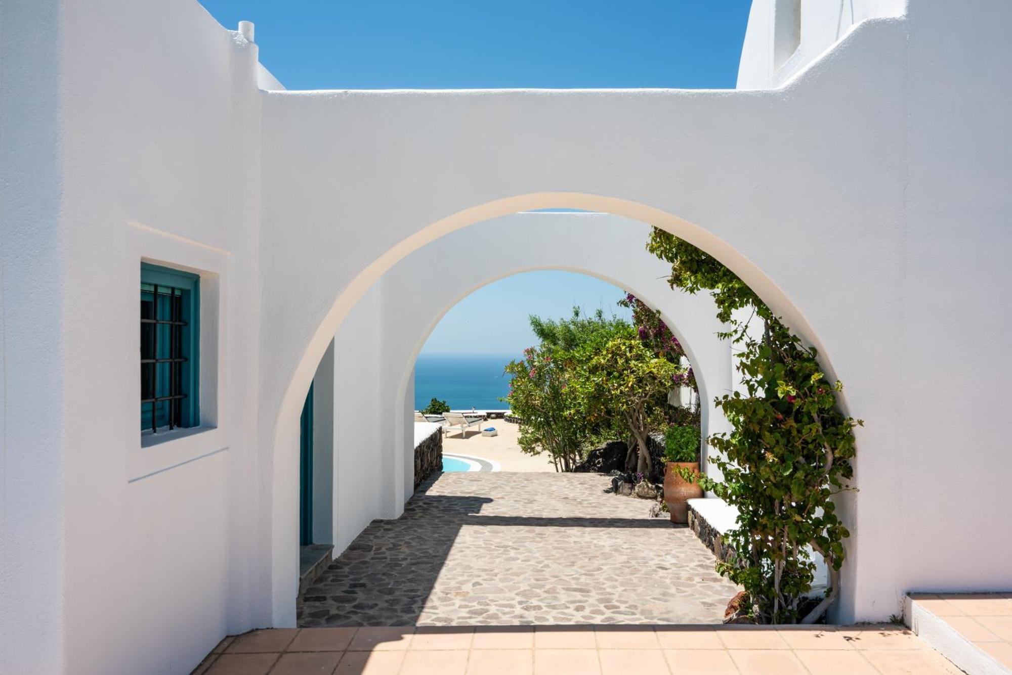 Villa Oinos - Sunset Views Ormos Athinios ภายนอก รูปภาพ