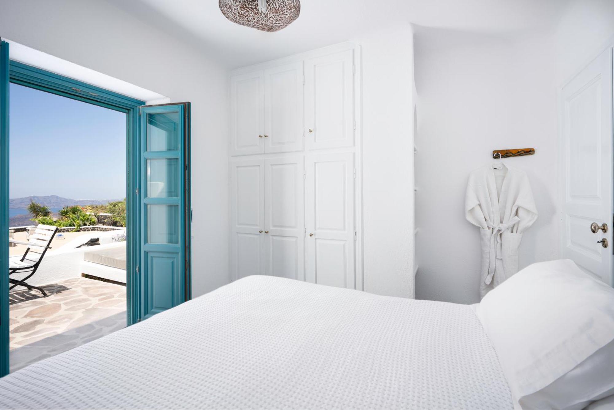 Villa Oinos - Sunset Views Ormos Athinios ภายนอก รูปภาพ