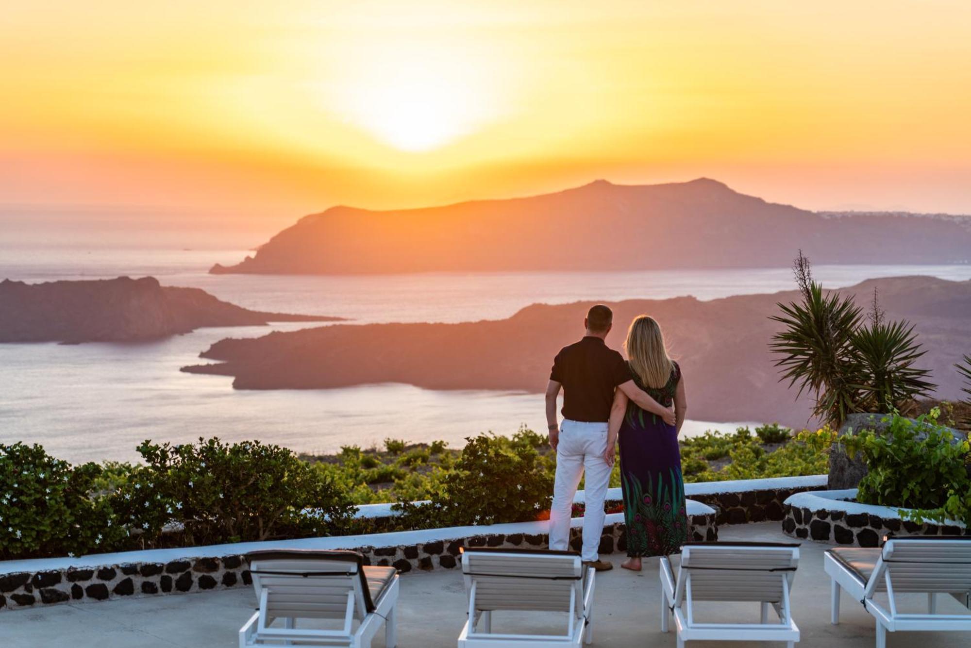 Villa Oinos - Sunset Views Ormos Athinios ภายนอก รูปภาพ