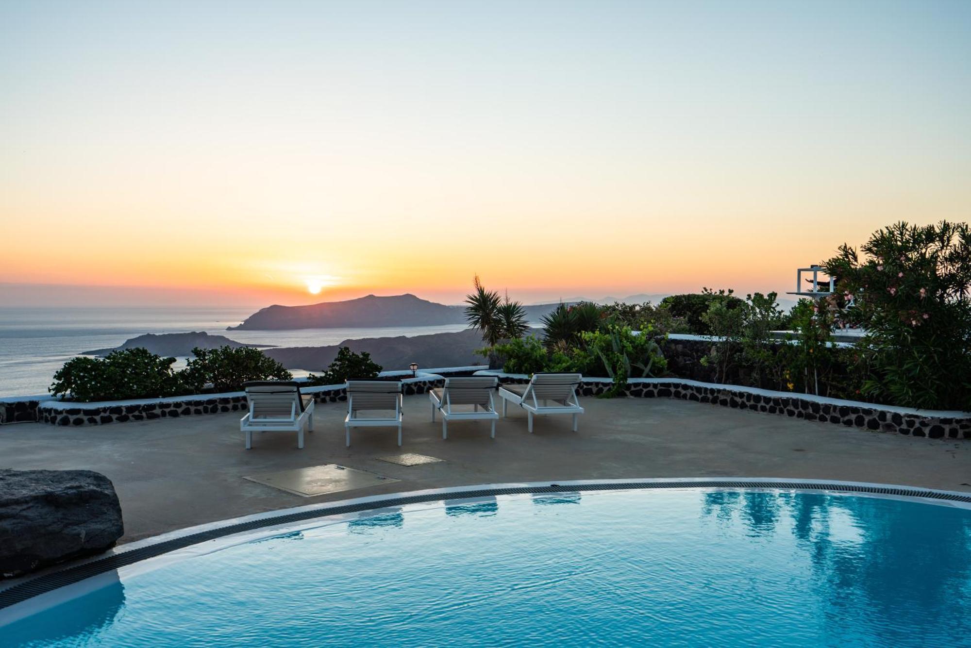 Villa Oinos - Sunset Views Ormos Athinios ภายนอก รูปภาพ